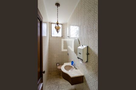 Casa à venda com 296m², 3 quartos e 2 vagas Casa à venda com 296m², 3 quartos e 2 vagasLavabo