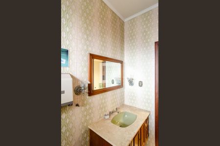 Casa à venda com 296m², 3 quartos e 2 vagas Casa à venda com 296m², 3 quartos e 2 vagasBanheiro Social