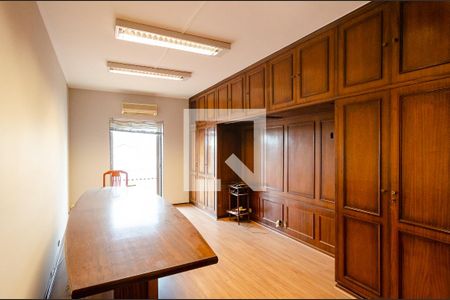 Casa à venda com 296m², 3 quartos e 2 vagas Casa à venda com 296m², 3 quartos e 2 vagasQuarto 3