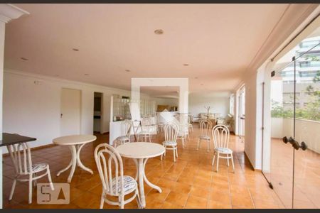 Apartamento à venda com 120m², 4 quartos e 2 vagasSalão de Festas 2