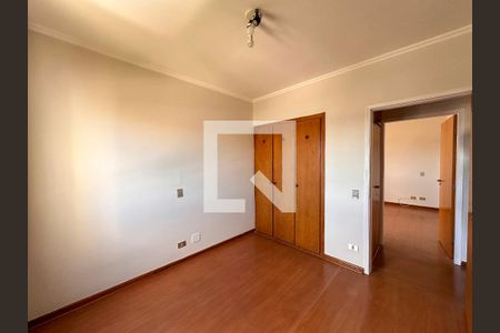 Apartamento à venda com 120m², 4 quartos e 2 vagasQuarto 2