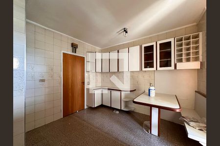 Apartamento à venda com 120m², 4 quartos e 2 vagasCozinha