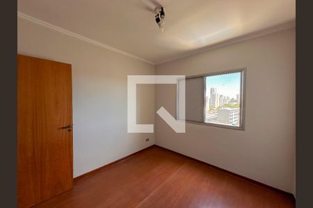 Apartamento à venda com 120m², 4 quartos e 2 vagasQuarto 2