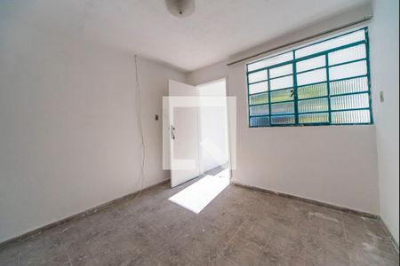 Sala de casa para alugar com 1 quarto, 48m² em Vila Luzita, Santo André