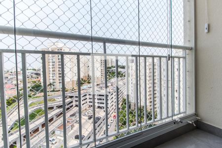 Varanda de apartamento para alugar com 2 quartos, 58m² em Jardim Tupanci, Barueri