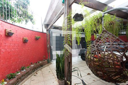 Casa à venda com 134m², 3 quartos e 2 vagasEntrada