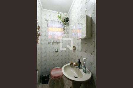 Casa à venda com 134m², 3 quartos e 2 vagasLavabo