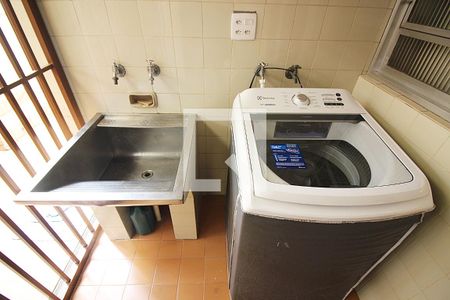 Apartamento à venda com 236m², 4 quartos e 2 vagasÁrea de Serviço