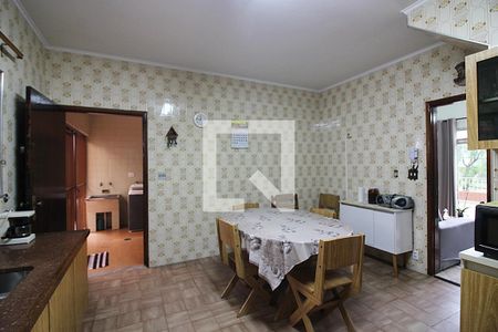 Apartamento à venda com 236m², 4 quartos e 2 vagasCozinha