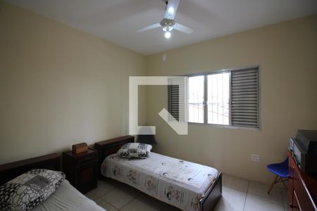 Apartamento à venda com 236m², 4 quartos e 2 vagasQuarto 3