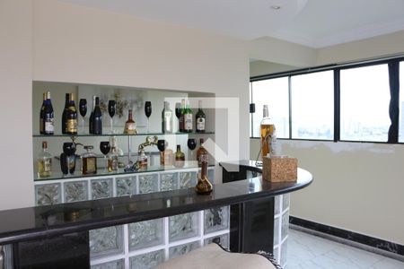 Apartamento à venda com 200m², 3 quartos e 2 vagasBar