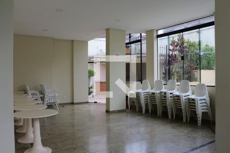 Apartamento à venda com 200m², 3 quartos e 2 vagasÁrea comum - Salão de festas