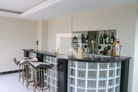 Apartamento à venda com 200m², 3 quartos e 2 vagasBar