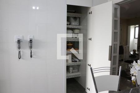 Apartamento à venda com 200m², 3 quartos e 2 vagasDispensa