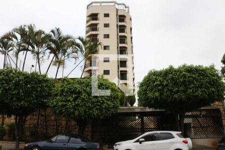 Apartamento à venda com 200m², 3 quartos e 2 vagasFachada