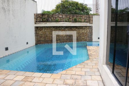 Apartamento à venda com 200m², 3 quartos e 2 vagasÁrea comum - Piscina