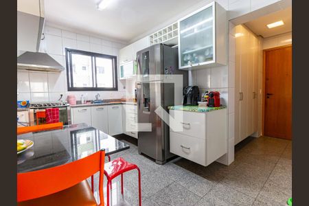 Apartamento à venda com 123m², 3 quartos e 3 vagas Apartamento à venda com 123m², 3 quartos e 3 vagasCozinha
