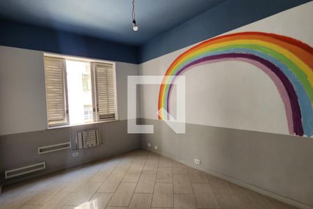 Apartamento à venda com 200m², 4 quartos e 2 vagasQuarto 2