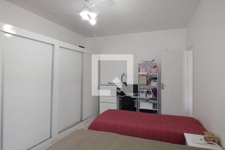 Casa à venda com 120m², 3 quartos e 2 vagasQuarto 2 