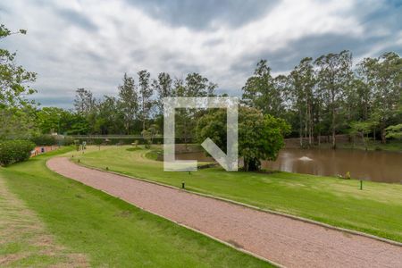 Casa de condomínio à venda com 440m², 4 quartos e 4 vagas Casa de condomínio à venda com 440m², 4 quartos e 4 vagasÁrea Comum