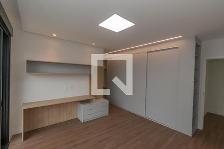 Casa de condomínio à venda com 440m², 4 quartos e 4 vagas Casa de condomínio à venda com 440m², 4 quartos e 4 vagasSuite 2