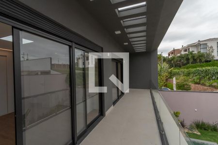 Casa de condomínio à venda com 440m², 4 quartos e 4 vagas Casa de condomínio à venda com 440m², 4 quartos e 4 vagasVaranda Suite 2