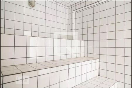 Apartamento à venda com 180m², 4 quartos e 2 vagas Apartamento à venda com 180m², 4 quartos e 2 vagasÁrea Comum - Sauna