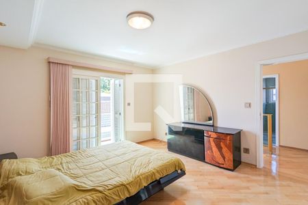 Casa à venda com 240m², 3 quartos e 3 vagasQuarto da suíte