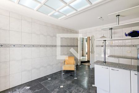 Casa à venda com 240m², 3 quartos e 3 vagasCopa e cozinha