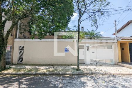 Casa à venda com 240m², 3 quartos e 3 vagasFachada