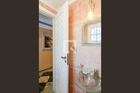 Casa à venda com 240m², 3 quartos e 3 vagasLavabo