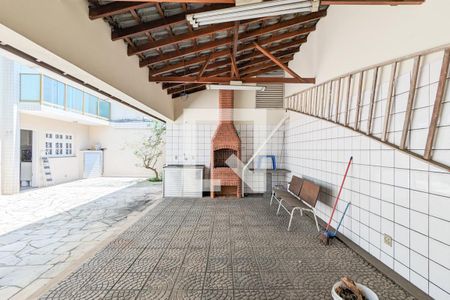Casa à venda com 240m², 3 quartos e 3 vagasChurrasqueira
