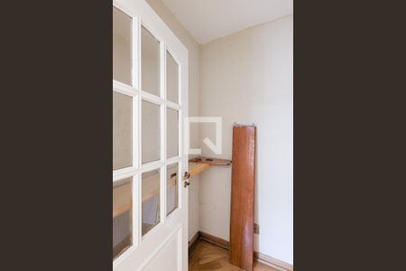 Casa à venda com 240m², 3 quartos e 3 vagasHome office