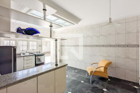 Casa à venda com 240m², 3 quartos e 3 vagasCopa e cozinha