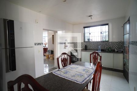 Casa à venda com 132m², 5 quartos e 1 vagaCozinha