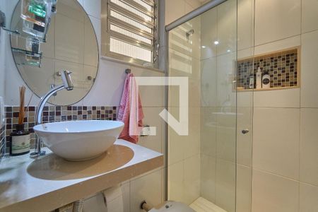 Apartamento à venda com 75m², 2 quartos e sem vaga Apartamento à venda com 75m², 2 quartos e sem vagaBanheiro Social