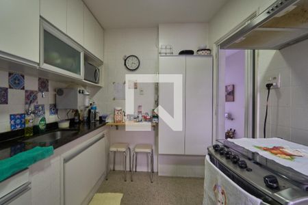 Apartamento à venda com 75m², 2 quartos e sem vaga Apartamento à venda com 75m², 2 quartos e sem vagaCozinha