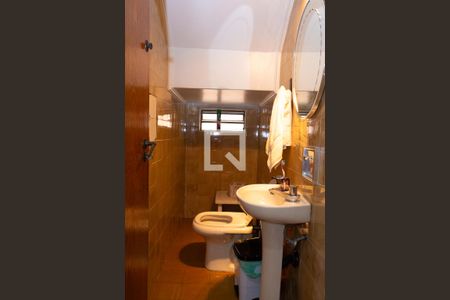 Casa à venda com 332m², 4 quartos e 3 vagasBanheiro