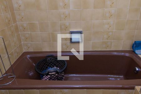 Casa à venda com 332m², 4 quartos e 3 vagasBanheiro