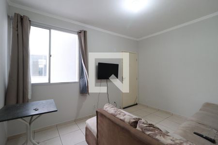 Sala de apartamento para alugar com 2 quartos, 45m² em Gávea, Uberlândia