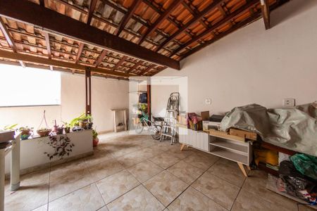 Casa à venda com 160m², 3 quartos e 2 vagasQuintal