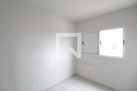 Quarto 1 de apartamento para alugar com 2 quartos, 48m² em Morumbi, Uberlândia