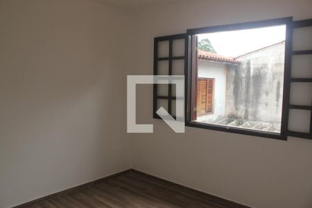 Casa à venda com 170m², 3 quartos e 2 vagasBanheiro