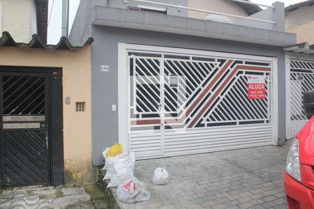 Casa à venda com 170m², 3 quartos e 2 vagasFachada