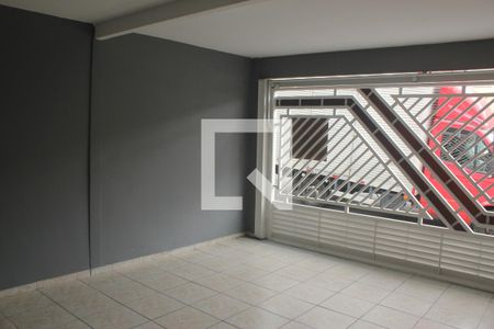 Casa à venda com 170m², 3 quartos e 2 vagasGaragem