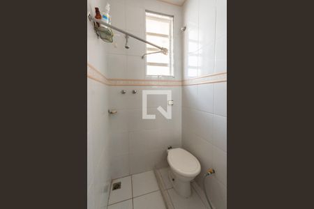 Apartamento à venda com 74m², 2 quartos e sem vagaBanheiro  Suíte