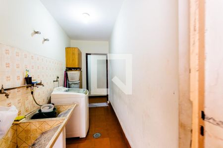 Casa à venda com 300m², 3 quartos e 4 vagasÁrea de Serviço