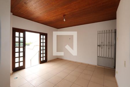 Casa à venda com 250m², 4 quartos e 1 vaga Casa à venda com 250m², 4 quartos e 1 vagaÁrea de Serviço