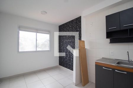 Sala/Cozinha de apartamento para alugar com 2 quartos, 33m² em Jaraguá, São Paulo