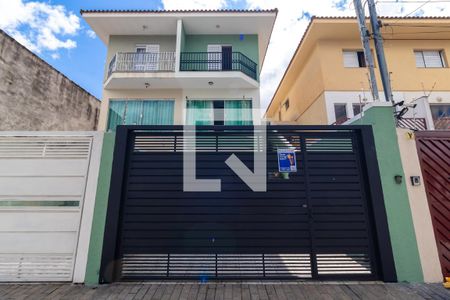 Casa à venda com 200m², 3 quartos e 4 vagasFachada